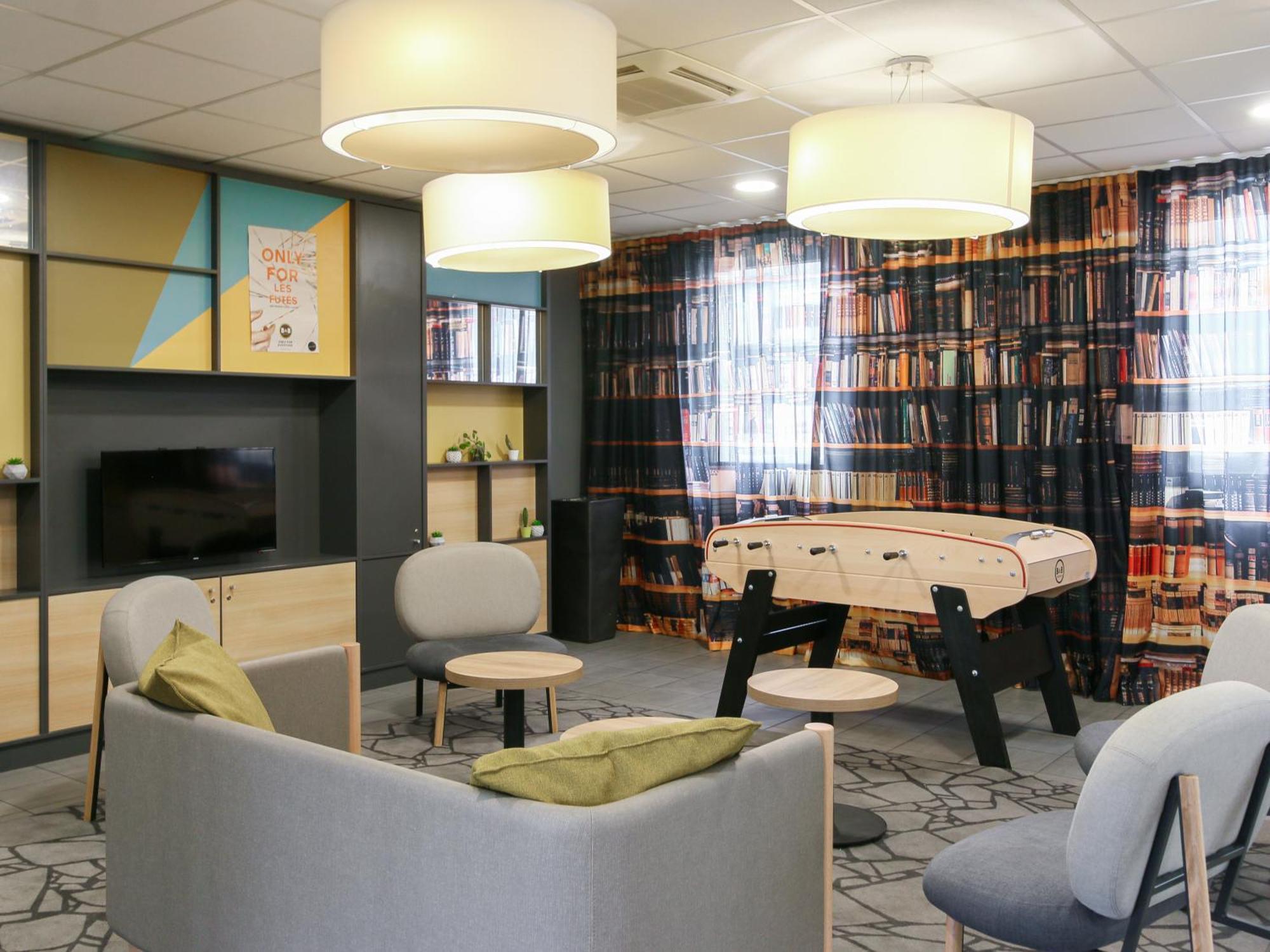Prado Velodrome Hotel